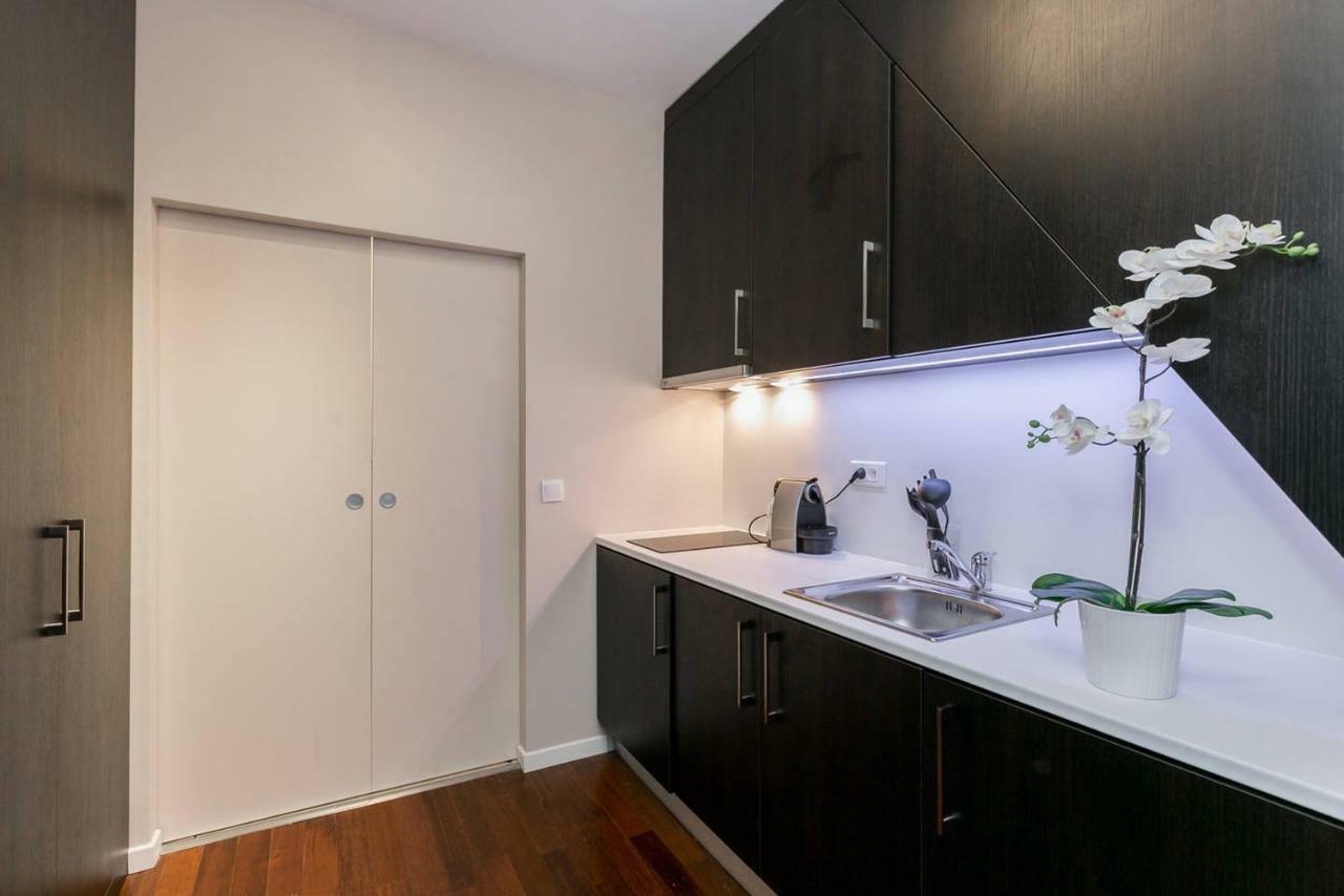 Appartement Studio Tour Eiffel Et Champs-elysees *